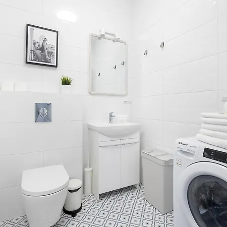 Przestronne Rodzinne Z Miejscem Do Pracy Zdalnej By Renters Апартаменты *